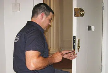 Logan Locksmith Shop Tucson, AZ 520-233-7146 - Expert-20Locksmith
