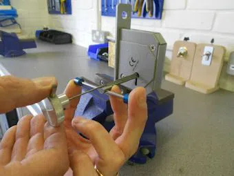 Logan Locksmith Shop Tucson, AZ 520-233-7146 - key-broke-in-lock